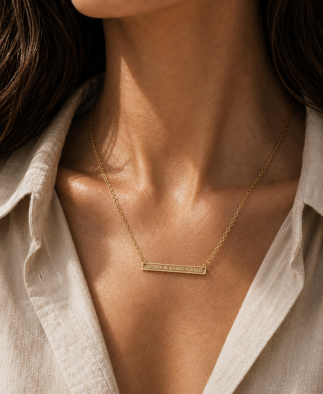 Gloria al Bravo Pueblo Plate Necklace
